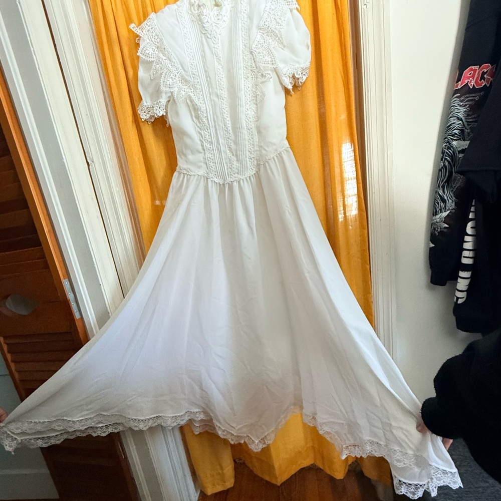 Vintage Western Victorian Wedding Dress - Picture 6 of 12